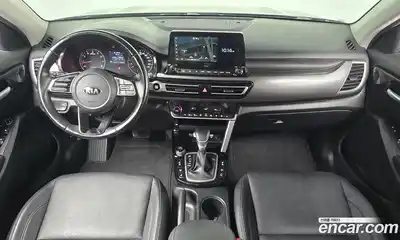 Kia Seltos 2020 1.6 Автомат в Москве № 108635, миниатюра 7