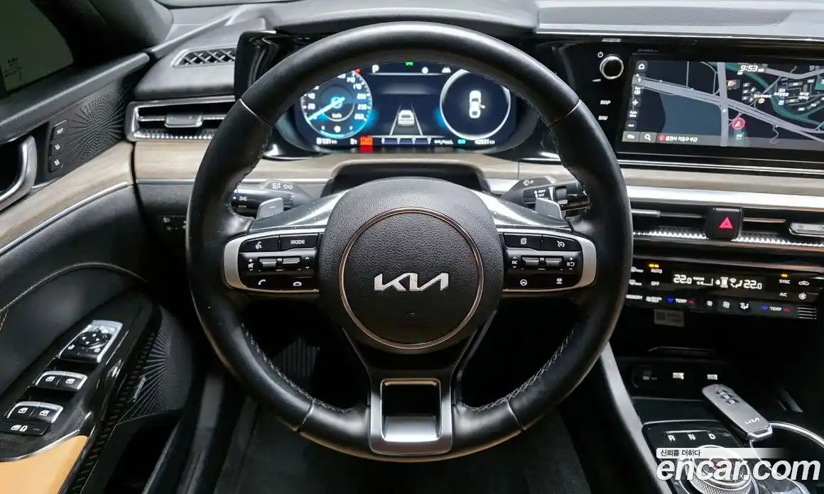 Kia K5 2023 2.0 Автомат в Москве № 108800, фото 13