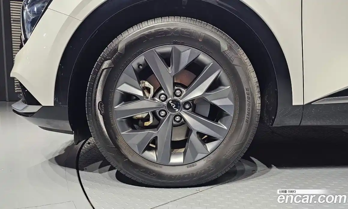 Kia Sportage 2023 1.6 Автомат в Москве № 108822, фото 5