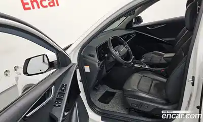 Kia Niro 2022 1.6 Автомат в Москве № 108885, миниатюра 9