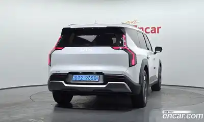 Kia EV9 2024 0.2 Автомат в Москве № 108901, миниатюра 4