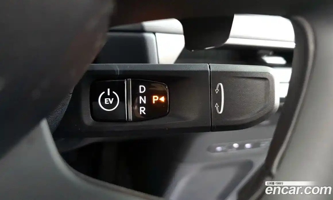 Kia EV9 2024 0.2 Автомат в Москве № 108901, фото 9