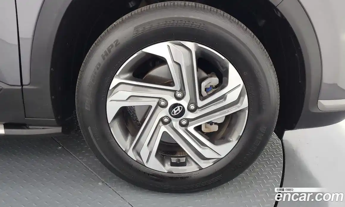 Hyundai Santa Fe 2023 2.2 Автомат в Москве № 111614, фото 5