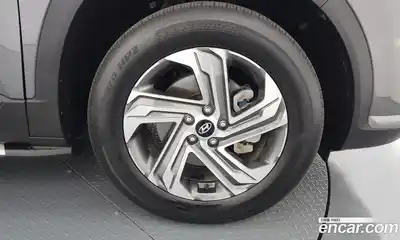 Hyundai Santa Fe 2023 2.2 Автомат в Москве № 111614, миниатюра 5