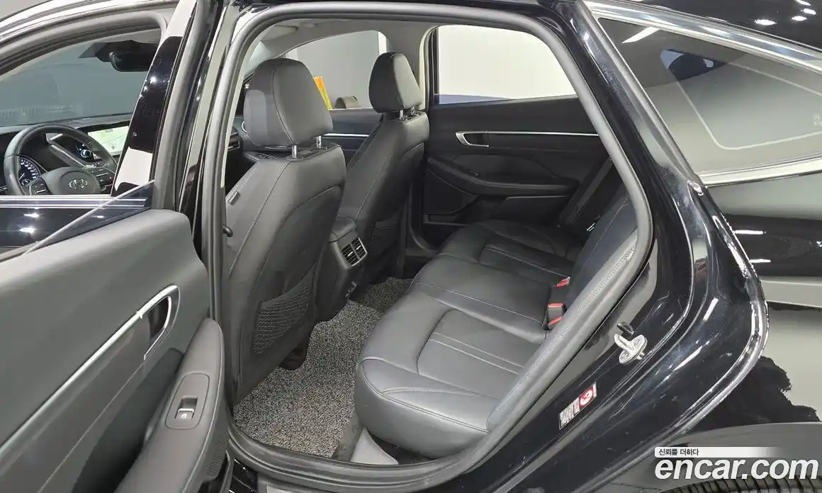 Hyundai Sonata 2023 2.0 Автомат в Москве № 113490, фото 11