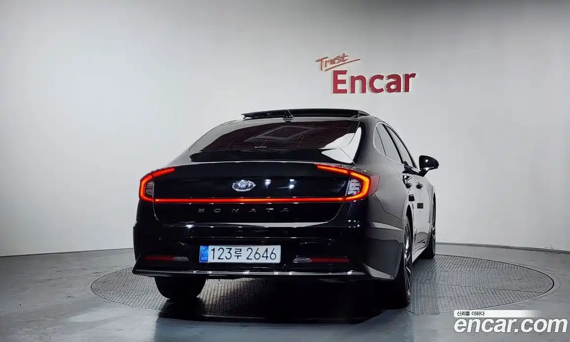 Hyundai Sonata 2020 2.0 Автомат в Москве № 113532, фото 3