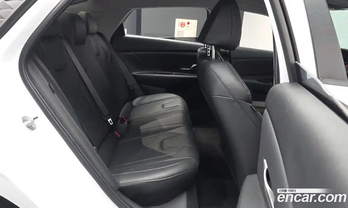 Hyundai Avante 2024 1.6 Автомат в Москве № 113579, фото 12