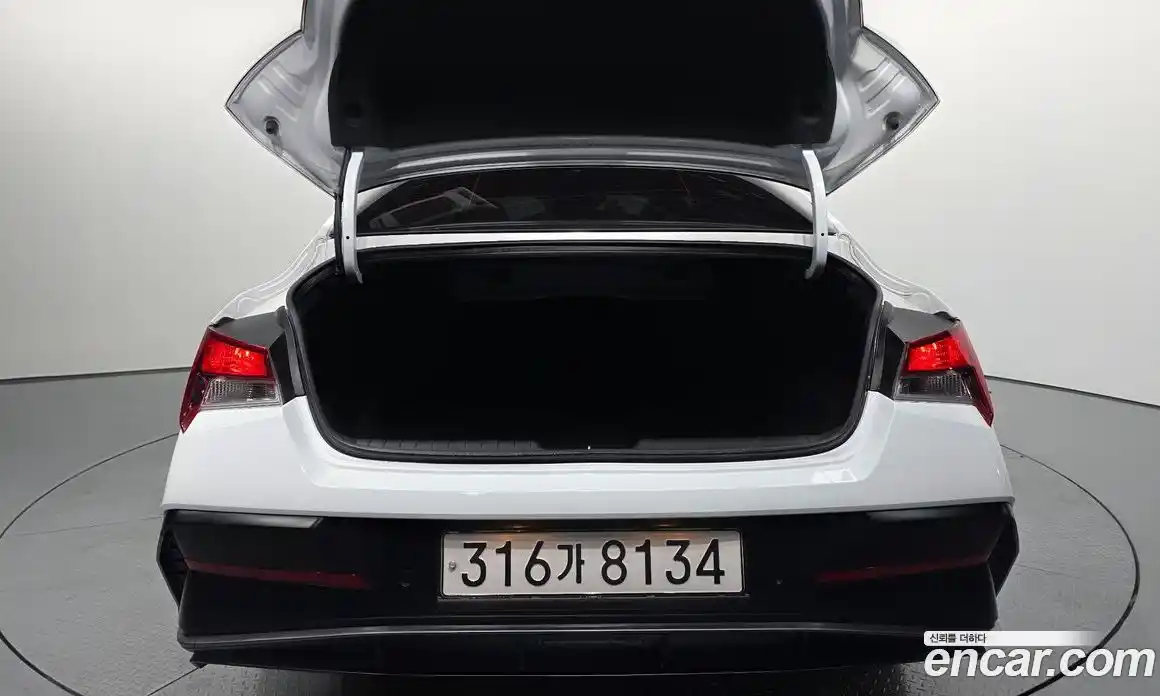 Hyundai Avante 2024 1.6 Автомат в Москве № 113579, фото 20