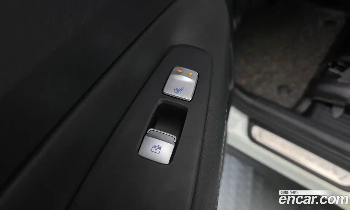 Hyundai Santa Fe 2023 1.6 Автомат в Москве № 113599, фото 19