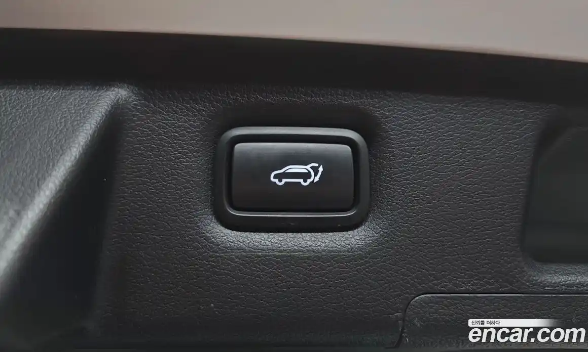 Hyundai Santa Fe 2023 1.6 Автомат в Москве № 113599, фото 20