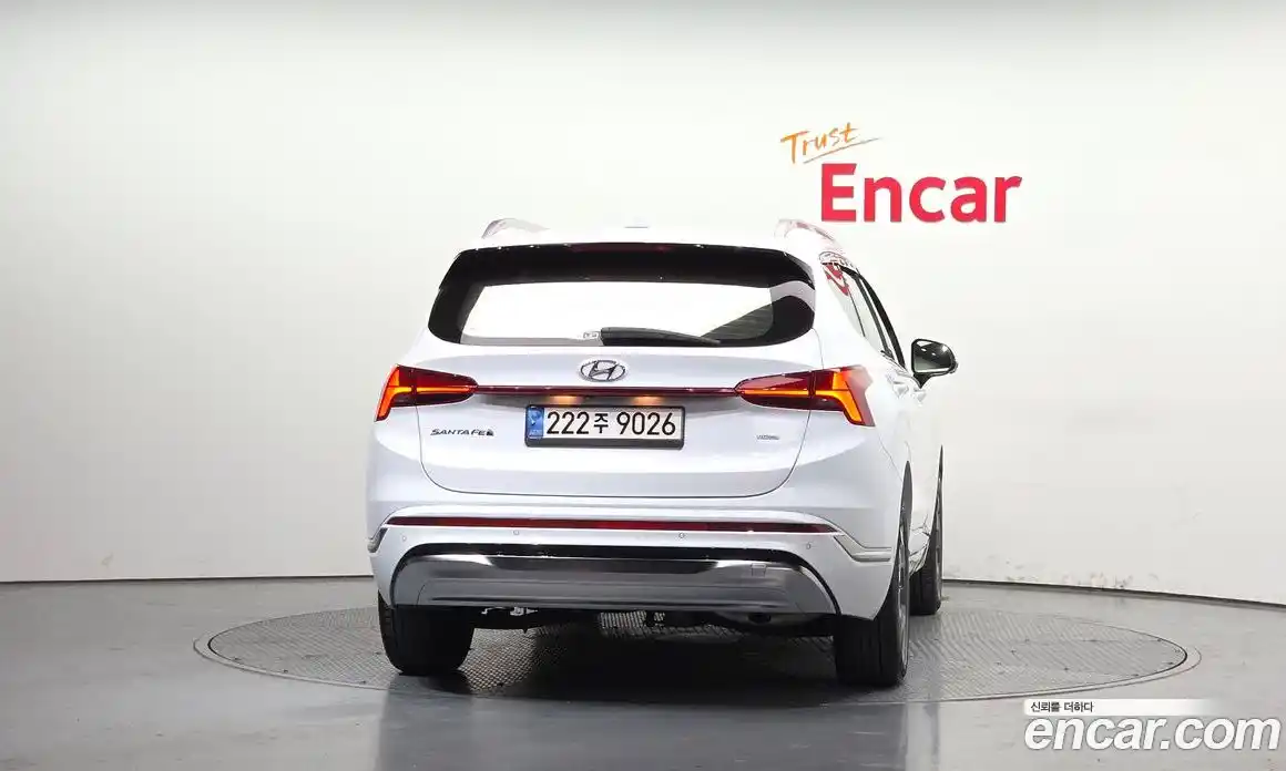 Hyundai Santa Fe 2023 1.6 Автомат в Москве № 113599, фото 4