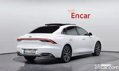Hyundai Grandeur 2022 2.5 Автомат в Москве № 113623, миниатюра 2