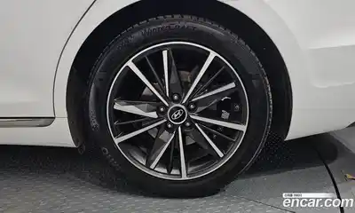 Hyundai Grandeur 2022 2.5 Автомат в Москве № 113623, миниатюра 5