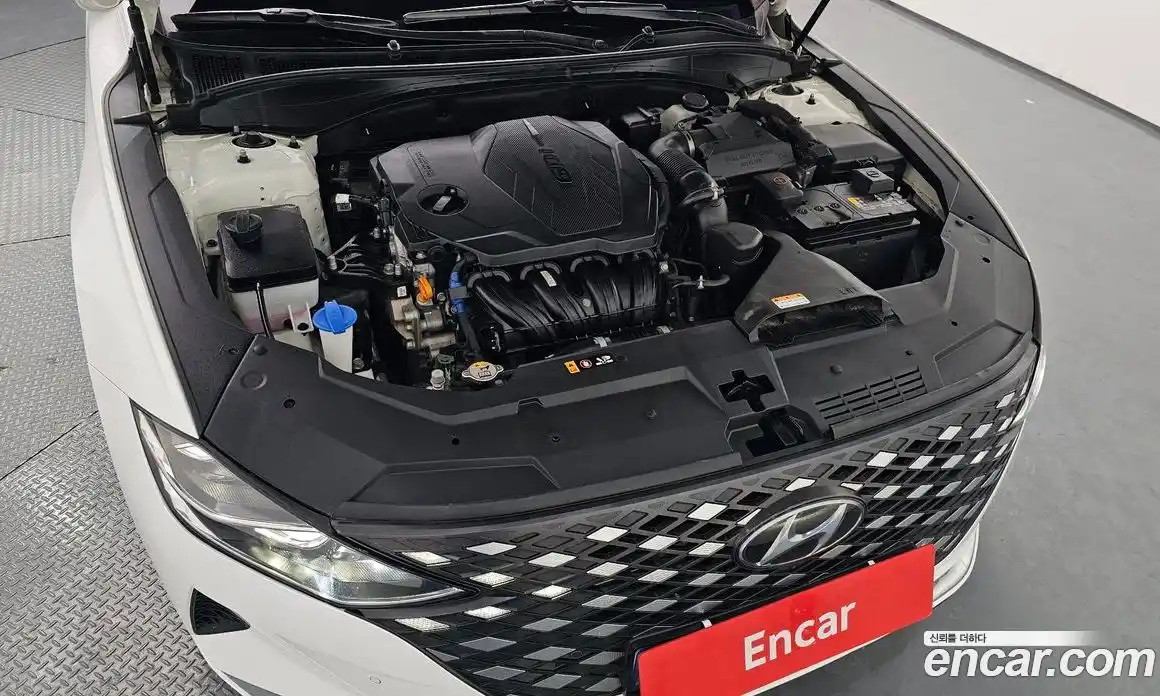 Hyundai Grandeur 2022 2.5 Автомат в Москве № 113623, фото 6