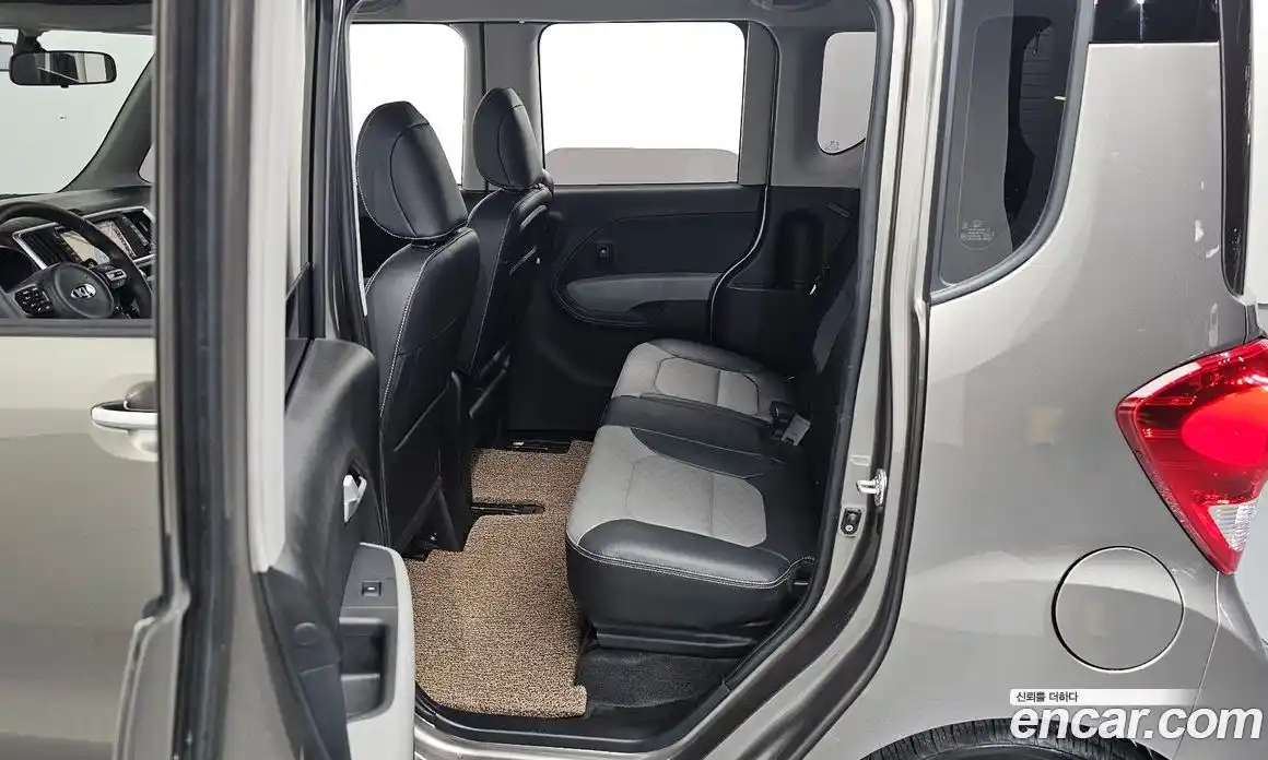 Kia Ray 2020 1.0 Автомат в Москве № 114934, фото 11