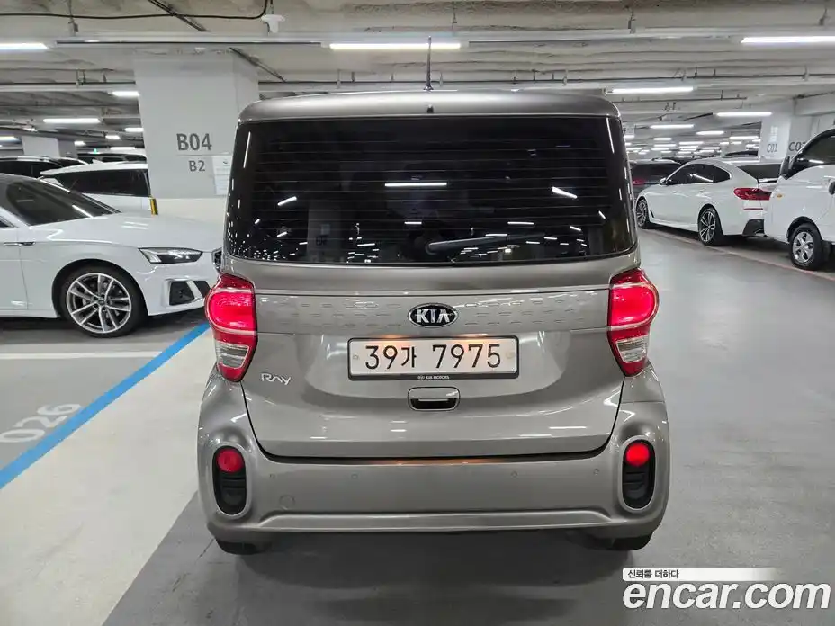 Kia Ray 2018 1.0 Автомат в Москве № 120911, фото 4