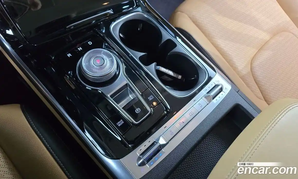 Kia Canival 2021 2.2 Автомат в Москве № 124798, фото 9