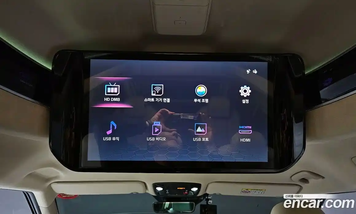 Kia Canival 2023 3.5 Автомат в Москве № 124855, фото 18