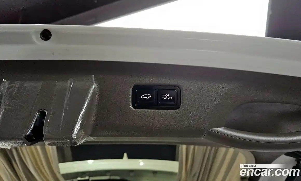 Kia Canival 2023 3.5 Автомат в Москве № 124855, фото 20