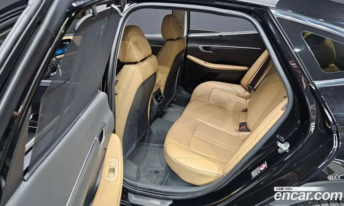 Hyundai Sonata 2022 2.0 Автомат в Москве № 127233, фото 18