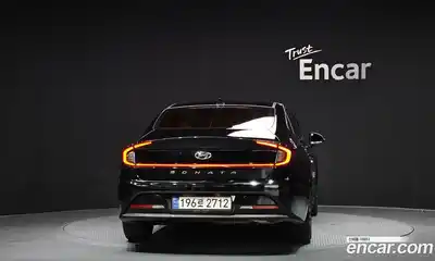 Hyundai Sonata 2022 2.0 Автомат в Москве № 127233, миниатюра 4