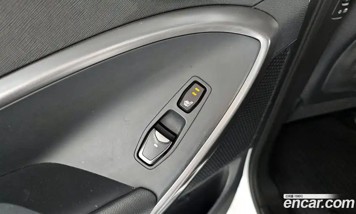 Hyundai Santa Fe 2018 2.0 Автомат в Москве № 127234, фото 17