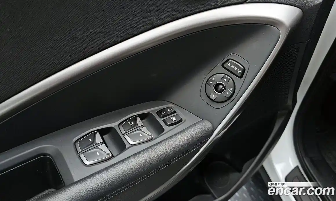 Hyundai Santa Fe 2018 2.0 Автомат в Москве № 127234, фото 18