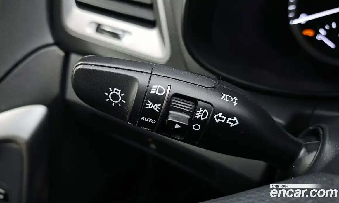 Hyundai Santa Fe 2018 2.0 Автомат в Москве № 127234, фото 19