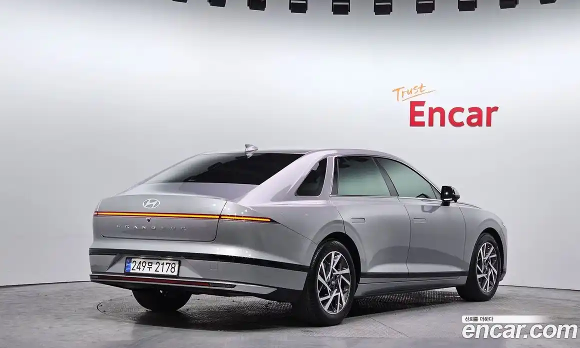 Hyundai Grandeur 2023 3.5 Автомат в Москве № 127257, фото 2