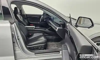 Hyundai Grandeur 2023 3.5 Автомат в Москве № 127257, миниатюра 10