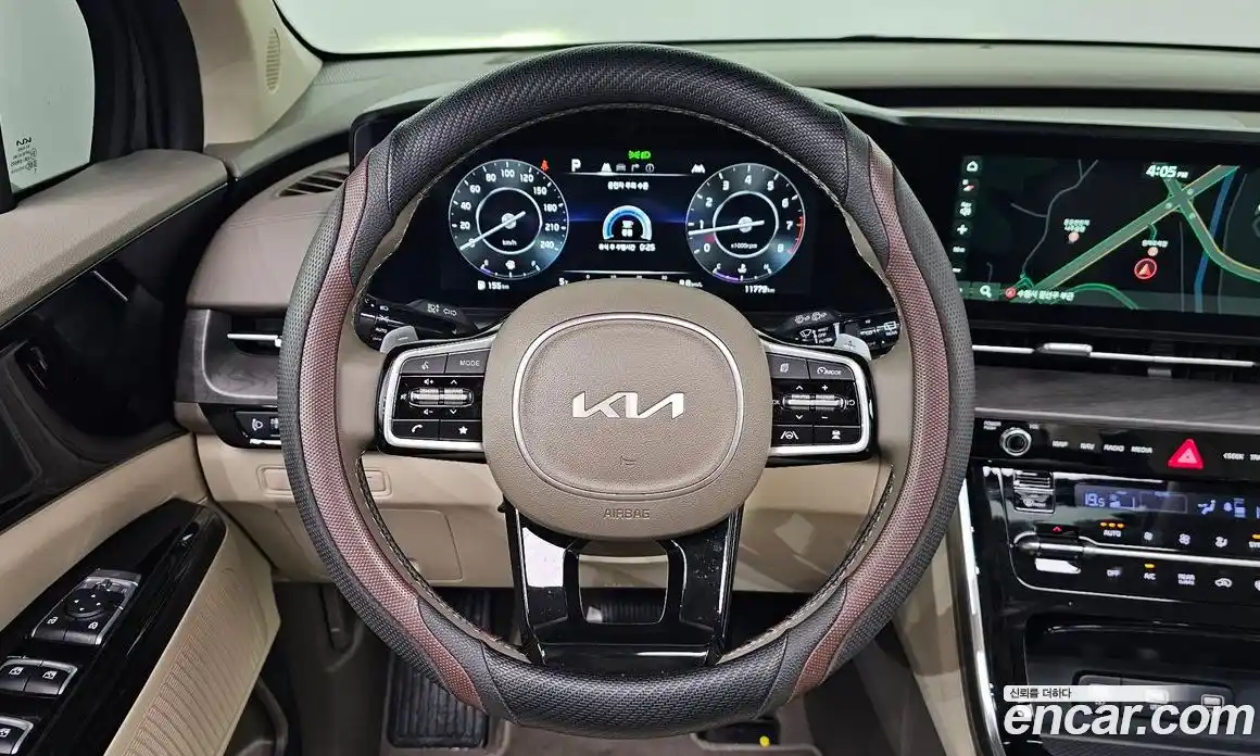 Kia Canival 2023 3.5 Автомат в Москве № 128313, фото 13