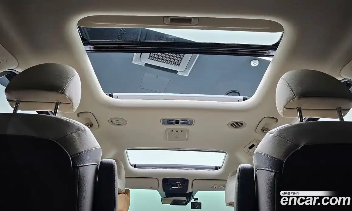 Kia Canival 2023 3.5 Автомат в Москве № 128313, фото 19