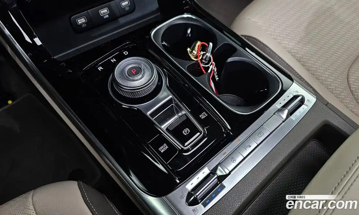 Kia Canival 2023 3.5 Автомат в Москве № 128313, фото 9