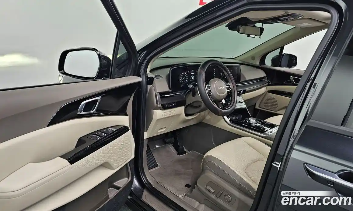 Kia Canival 2023 3.5 Автомат в Москве № 128313, фото 10