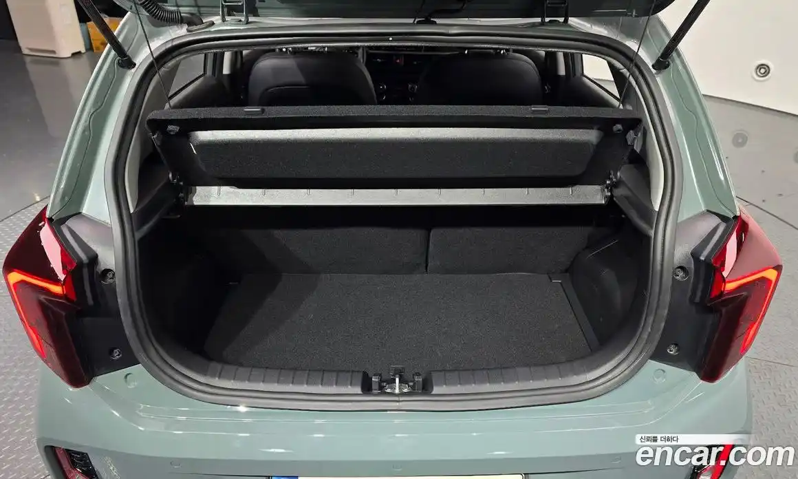 Kia Morning 2024 1.0 Автомат в Москве № 128340, фото 19