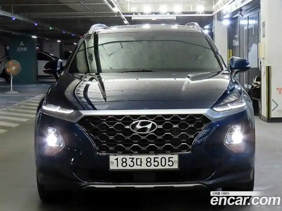 Hyundai Santa Fe 2020 2.0 Автомат в Москве № 128753, фото 1