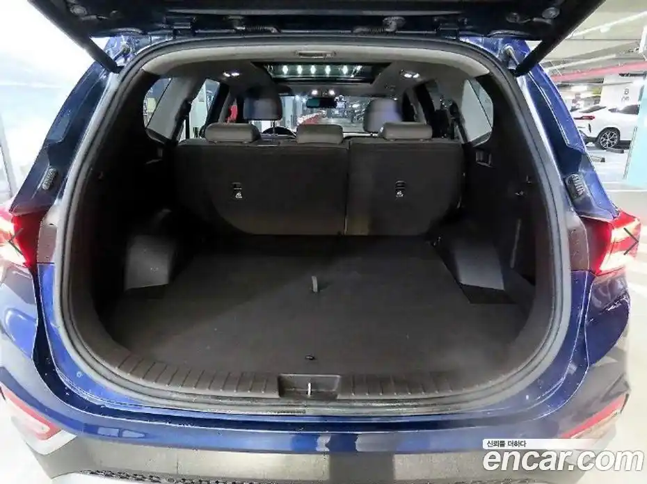 Hyundai Santa Fe 2020 2.0 Автомат в Москве № 128753, фото 17