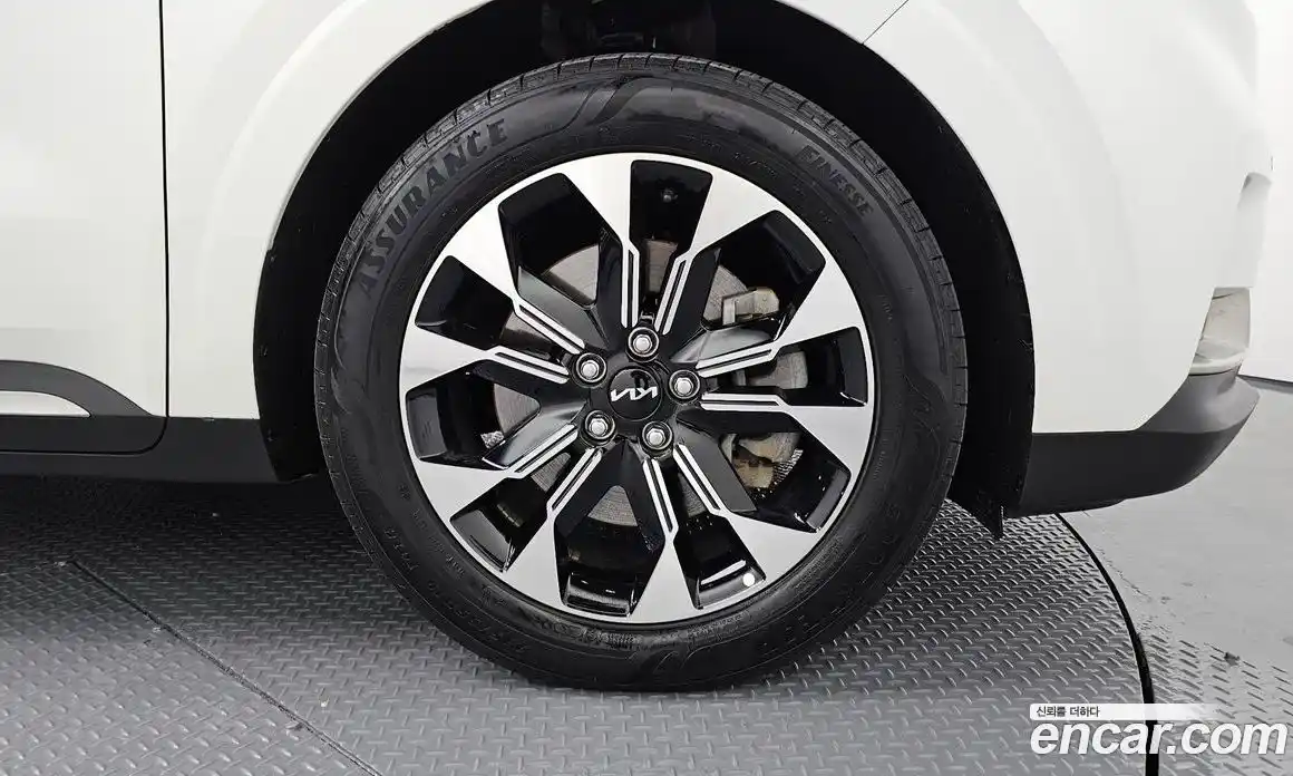 Kia Canival 2023 2.2 Автомат в Москве № 133928, фото 5