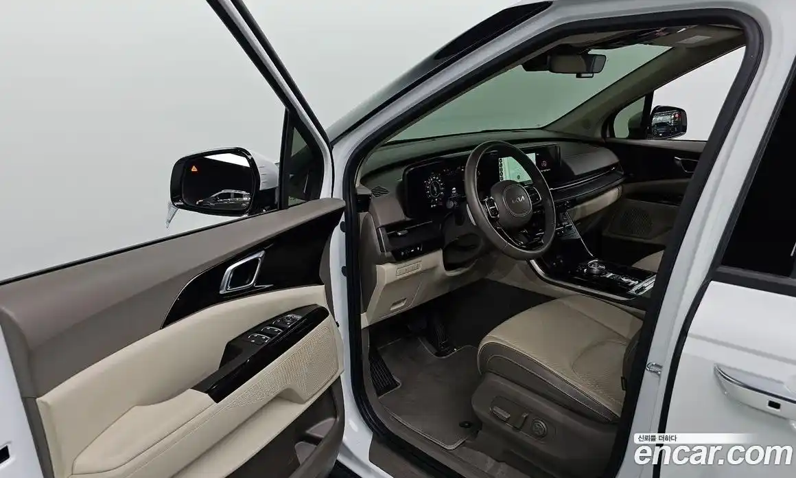 Kia Canival 2023 2.2 Автомат в Москве № 133928, фото 10