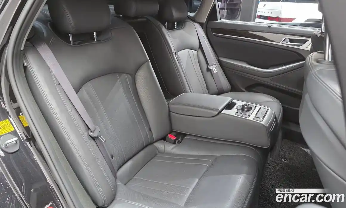 Genesis G80 2018 3.3 Автомат в Москве № 136454, фото 12