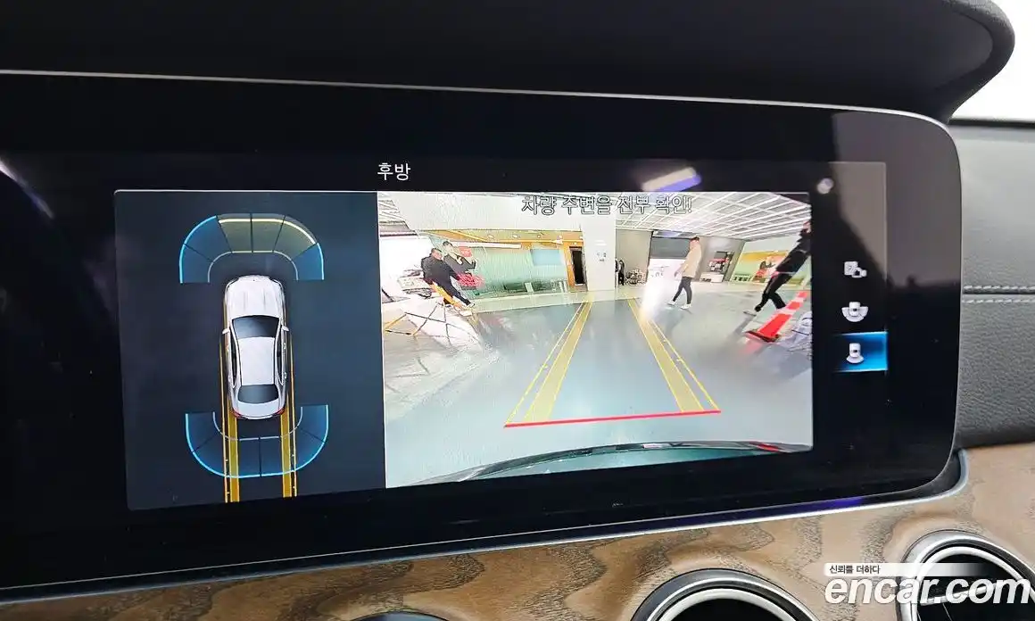 Mercedes-Benz E-Class 2021 2.0 Автомат в Москве № 139110, фото 15