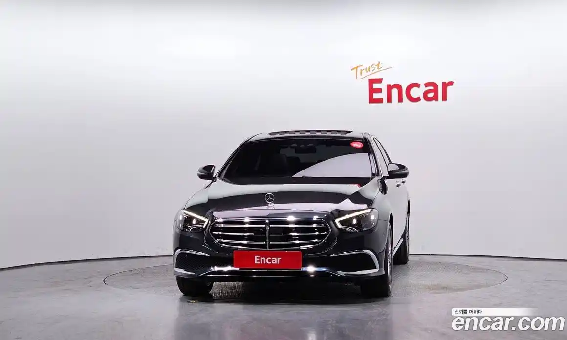 Mercedes-Benz E-Class 2021 2.0 Автомат в Москве № 139110, фото 3