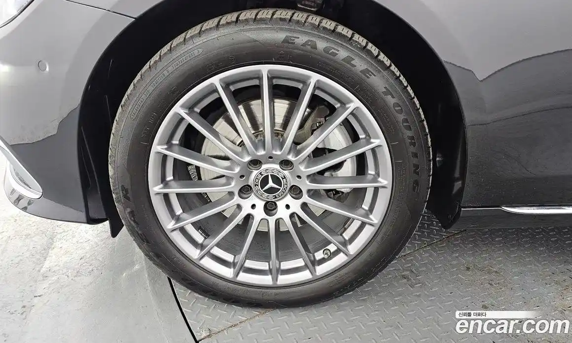 Mercedes-Benz E-Class 2021 2.0 Автомат в Москве № 139110, фото 5