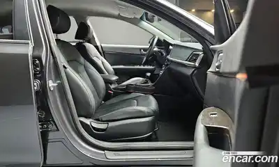 Kia K5 2019 2.0 Автомат в Москве № 14089, миниатюра 10