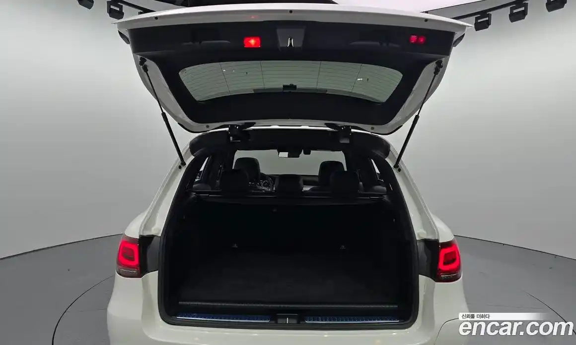 Mercedes-Benz GLC-Class 2020 2.0 Автомат в Москве № 142051, фото 20