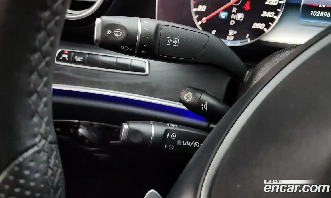 Mercedes-Benz E-Class 2018 2.0 Автомат в Москве № 142193, фото 18