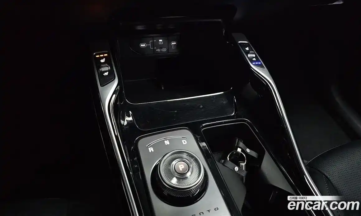 Kia Sorento 2024 2.2 Автомат в Москве № 15728, фото 9