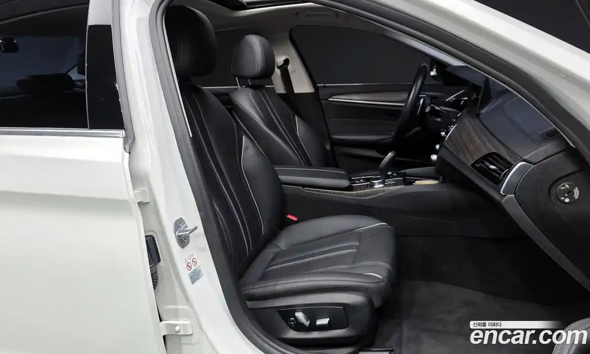 BMW 5-Series 2019 2.0 Автомат в Москве № 157585, фото 11