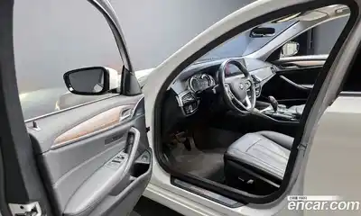 BMW 5-Series 2019 2.0 Автомат в Москве № 157585, миниатюра 10