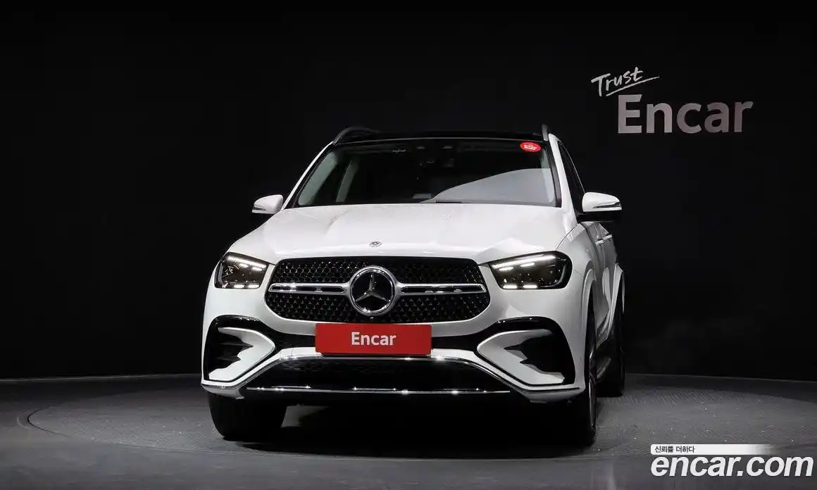 Mercedes-Benz GLE-Class 2025 3.0 Автомат в Москве № 160148, фото 3